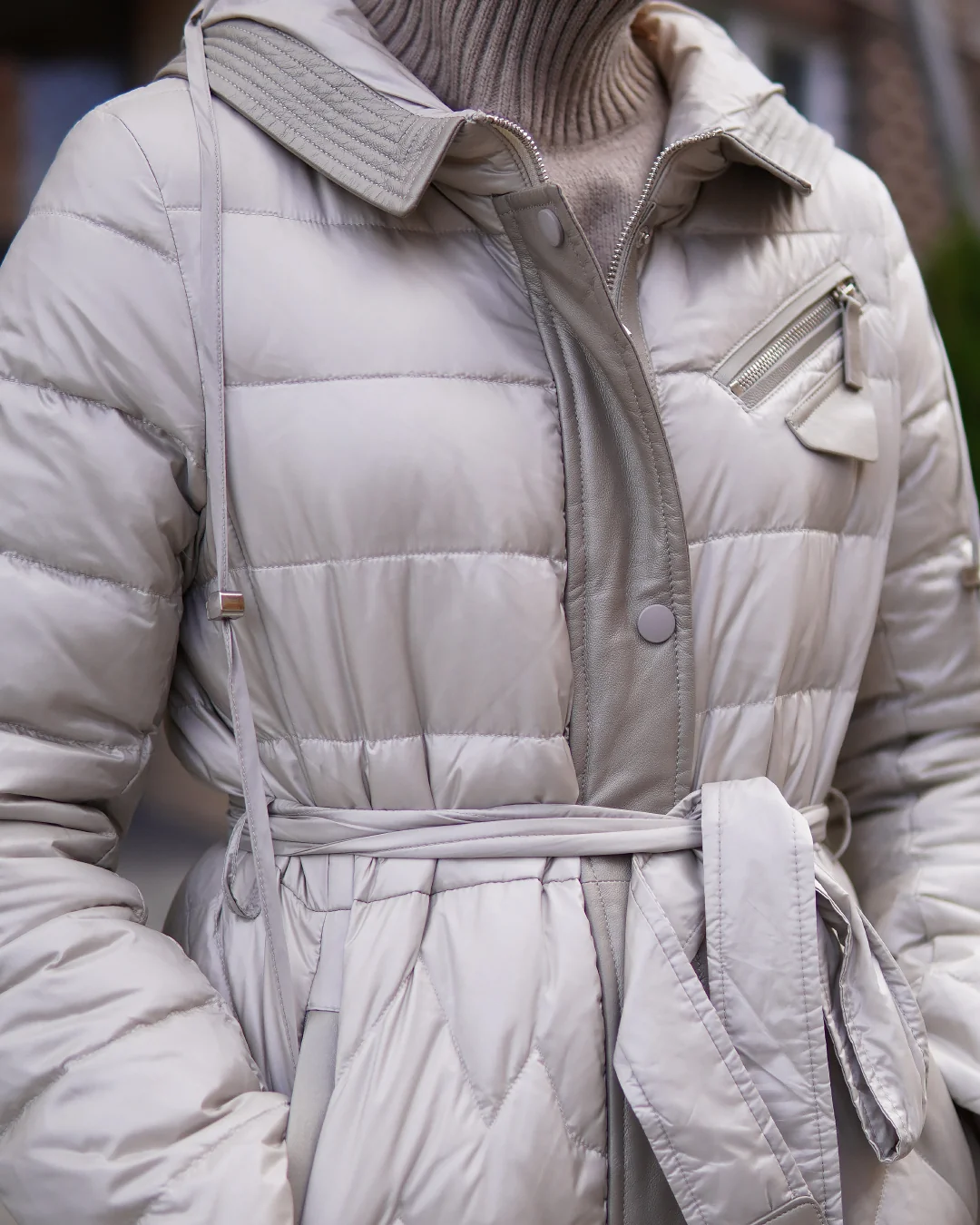 Жіночий однотонний пуховик casual з гусячим пухом і капюшоном Basic (21001-1)