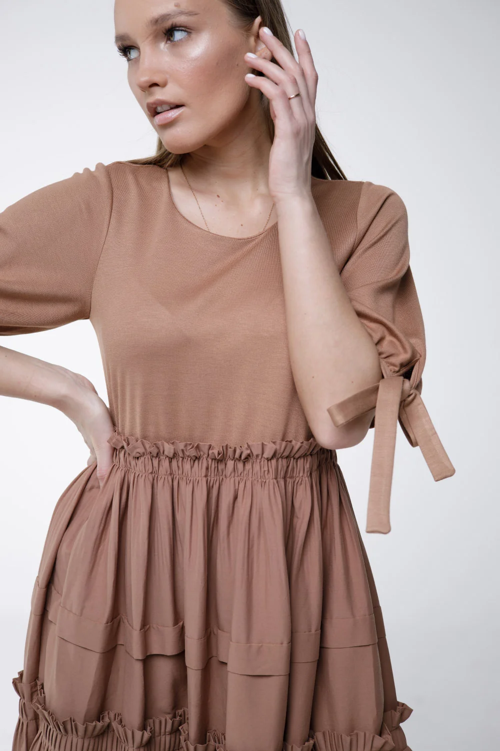 Elegant summer chestnut dress with round neckline for women Verda (22SDRE654V00)