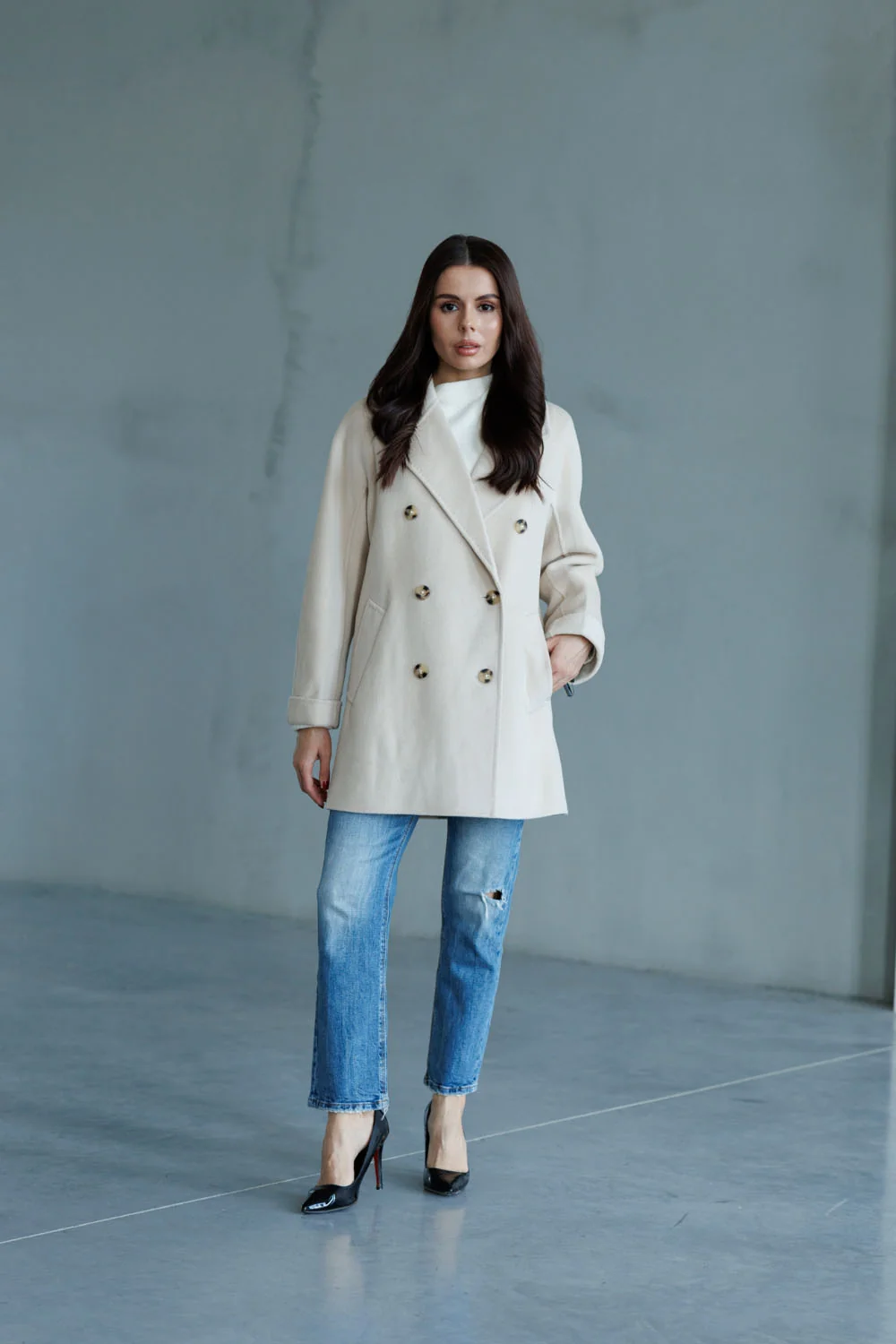 Women's double-breasted wool coat made of angora and Australian wool in a classic style Bella Bicchi (25-0801318)