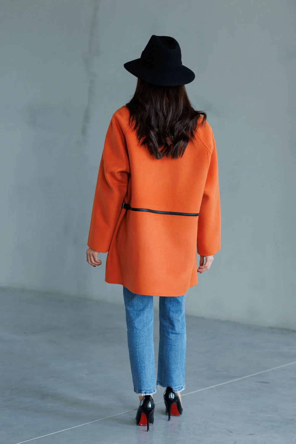Short women's wool coat with cashmere, English collar, classic style Bella Bicchi (18-380705)