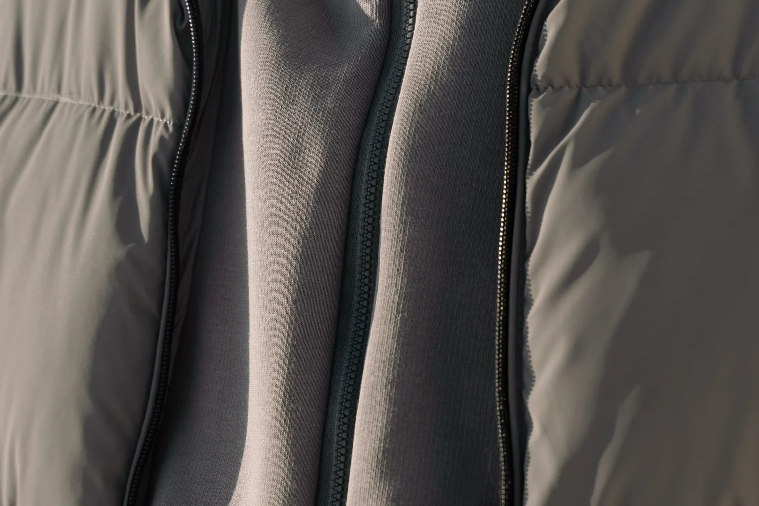 Stylish Women's Down Jackets: Classic and Modern Designs