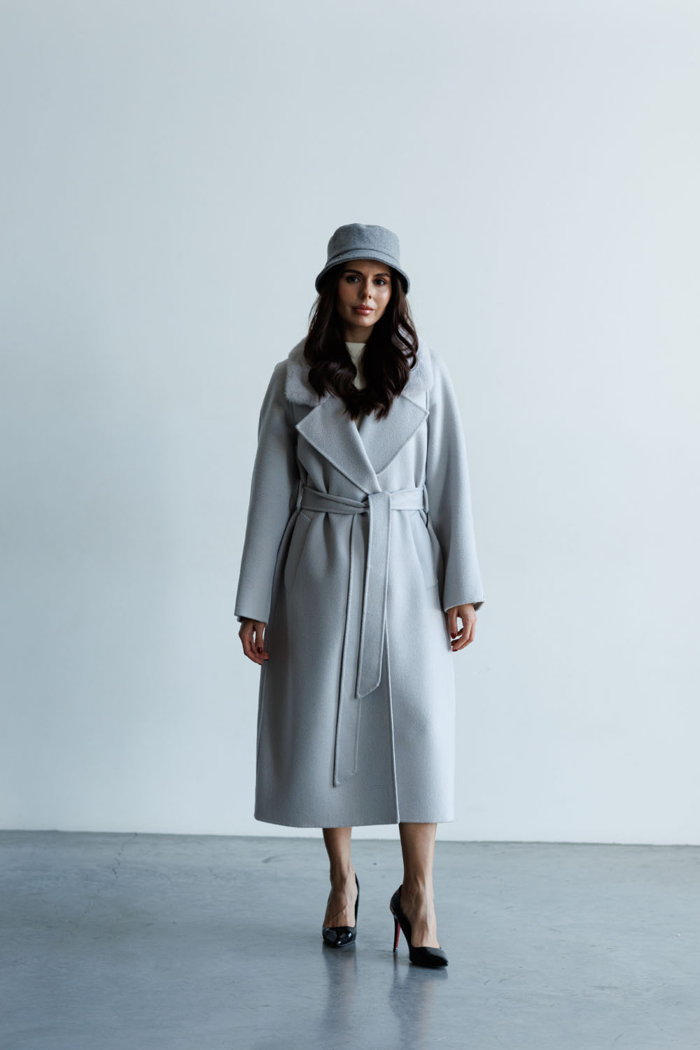 CHIEKO+ wool&cashmere  coat 38新品未使用 Women's long wool coat with cashmere and mink fur 26634 | Bella Bicchi