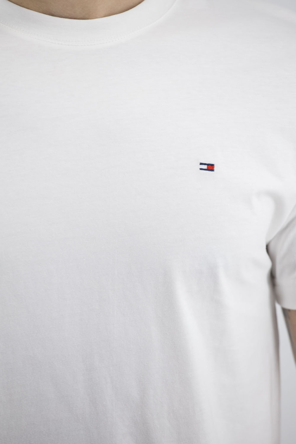 Tricou bărbătesc de vară casual, monocrom, cu aplicație, mânecă scurtă Tommy Hilfiger (alb, 3XL)