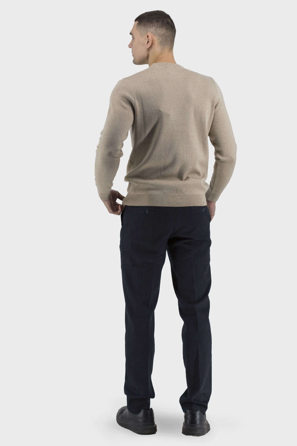 Pantaloni clasici bărbătești toamnă-iarnă cu buzunare laterale Avvenente (negru, 50)