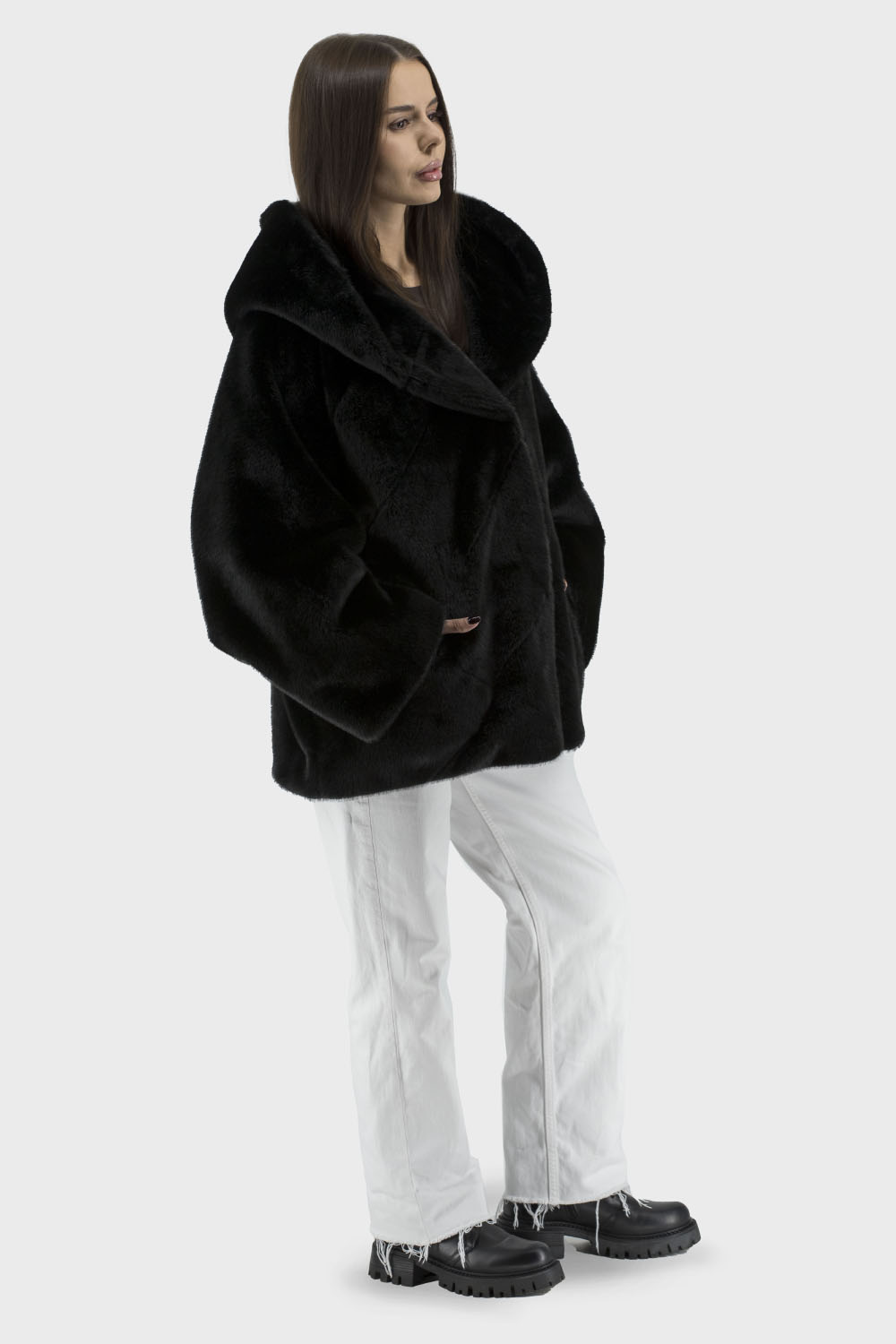 Haină eco neagră de damă cu glugă, stil casual, oversize Bella Bicchi (negru, 46)
